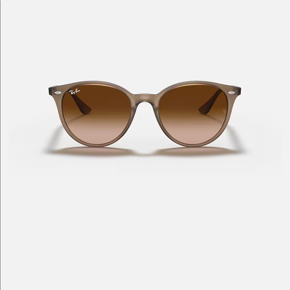 Ray-Ban - Beige Phantos Frame, Brown Gradient Lens